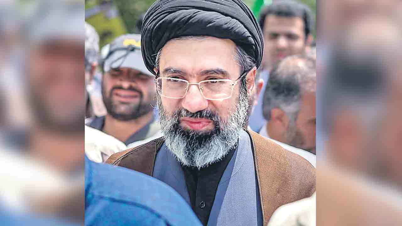 ఇరాన్‌ తదుపరి నేతగా ఖమేనీ తనయుడు!