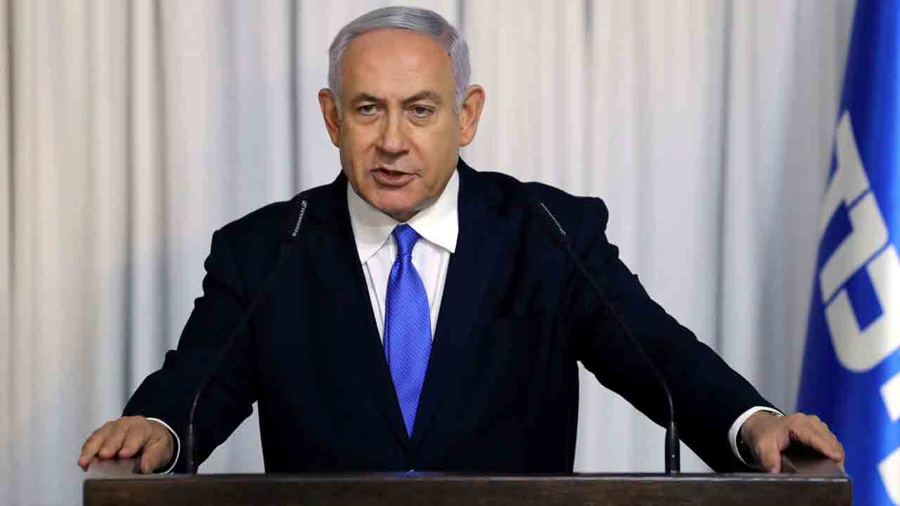 నెతన్యాహూ ఇంటి పైకి ఫ్లాష్‌ బాంబులు