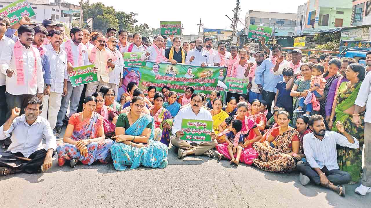 బంధువుల కోసమే గిరిజనులపై లాఠీ