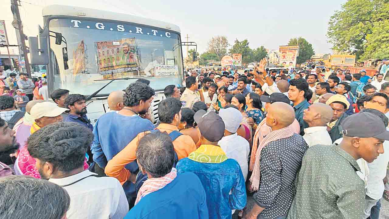 బస్సులన్నీ సీఎం సభకే..