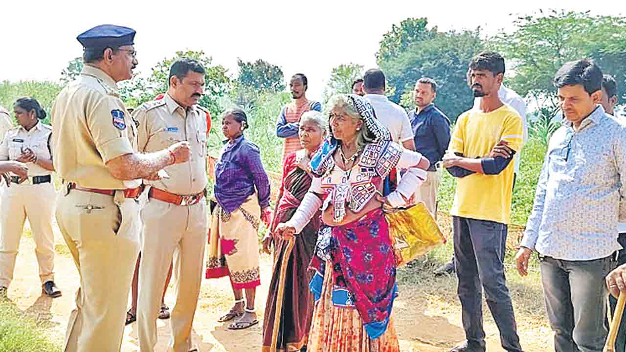 Fourth City | పోలీస్‌ ఫోర్స్‌తో ఫోర్త్‌సిటీ సర్వే.. నిరసన గొంతు నొక్కేందుకు బలగాల ప్రయోగం