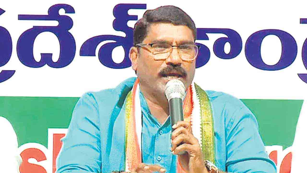 Sampath Kumar | వర్గీకరణకు వ్యతిరేకంగా ప్రచారం చేస్తున్నారు.. మాలలను కాంగ్రెస్‌ నుంచి సస్పెండ్‌ చేయాలి: మాజీ ఎమ్మెల్యే సంపత్‌