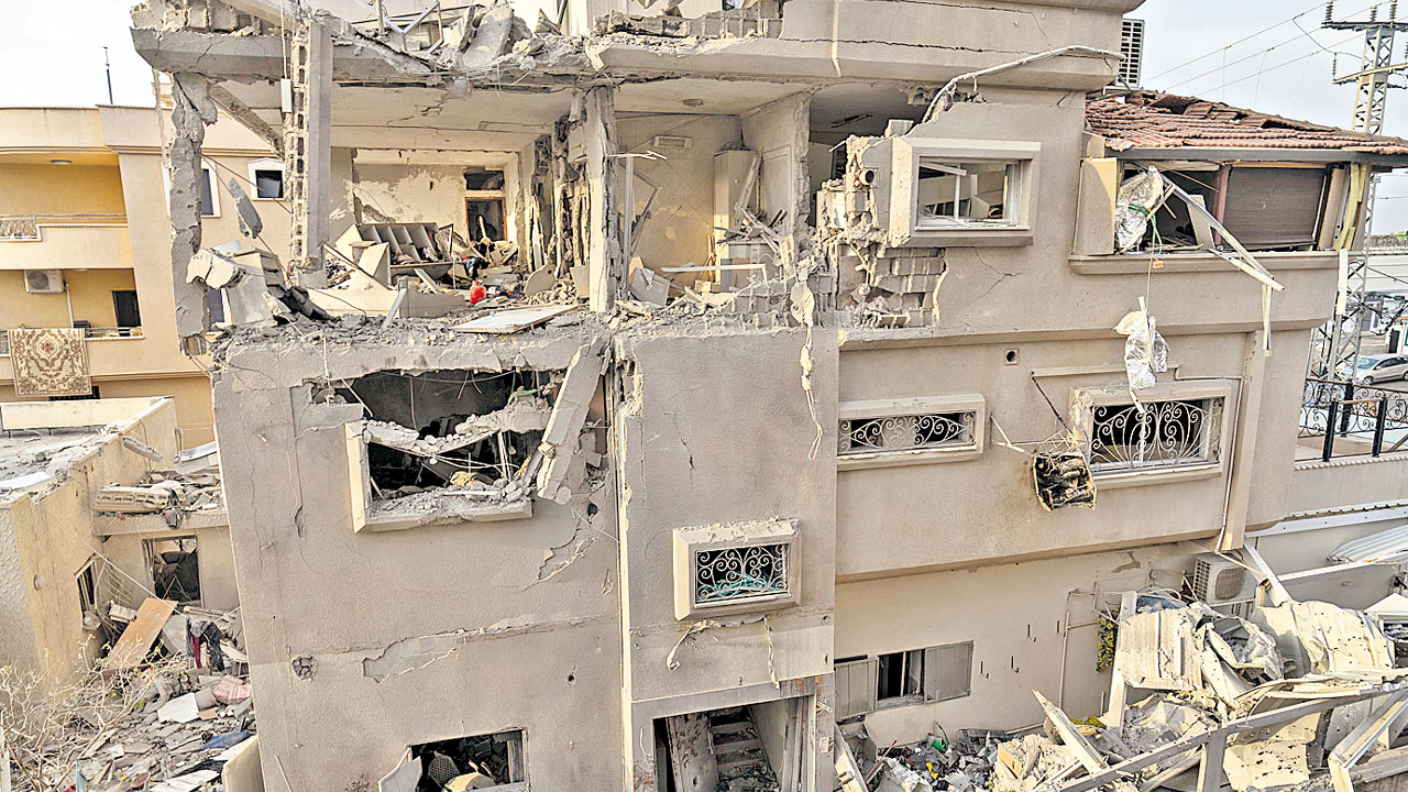 Israel | ఇజ్రాయెల్‌ దాడుల్లో 77 మంది మృతి