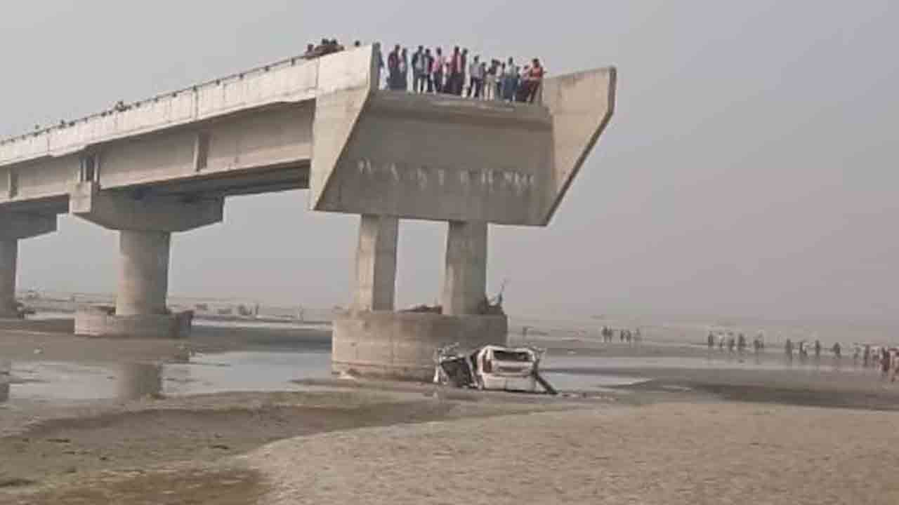 GPS | నదిలో పడిన కారు.. ముగ్గురిని బలిగొన్న జీపీఎస్‌!