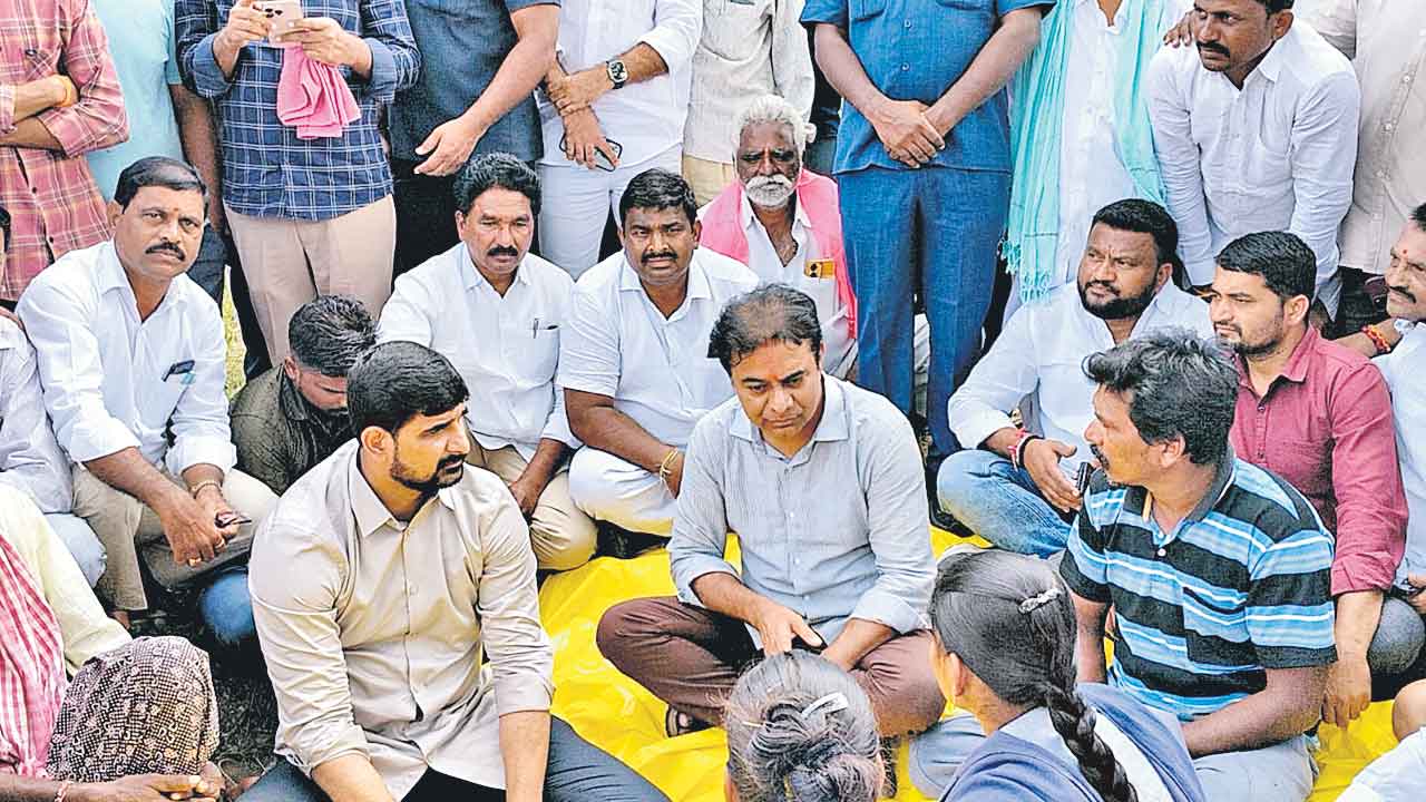 Mahabubabad | ఒక్క హామీ అమలైతలేదు.. ఇదేం పాలన సారూ?.. కేటీఆర్‌తో గిరిజన రైతుల ఆవేదన