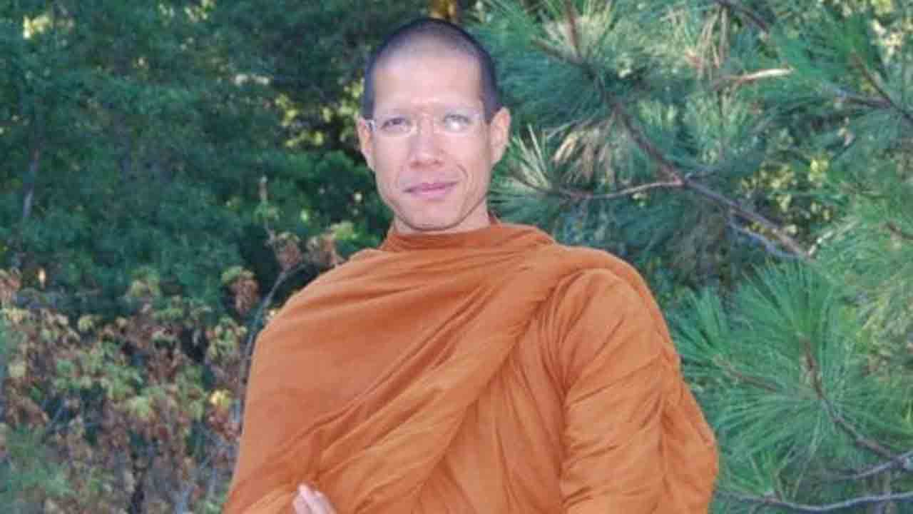 Azan Siripanyo | ఆయన రూటే వేరు..! రూ.40వేలకోట్ల ఆస్తిని కాదని.. బౌద్ధ భిక్షువుగా మార్పు..!