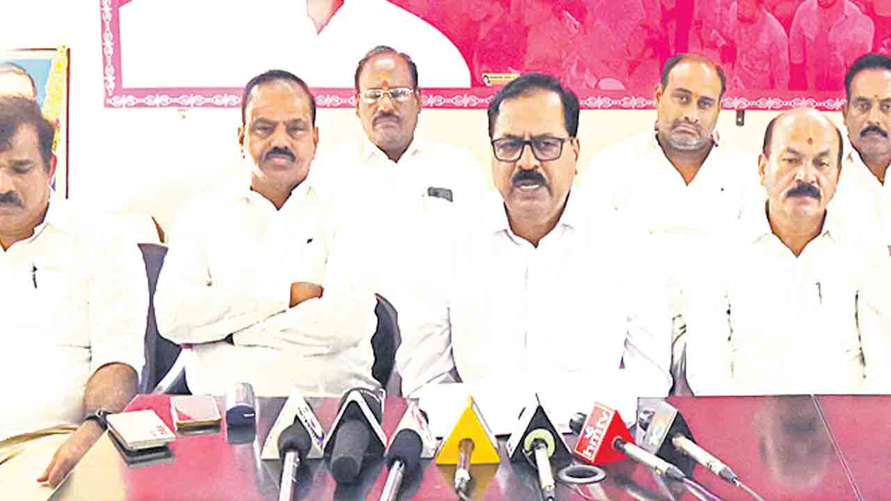 భావితరాలకు తెలిసేలా దీక్షాదివస్‌