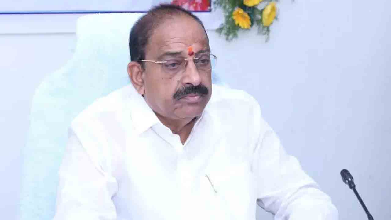 వ్యవసాయ వర్సిటీని నంబర్‌ వన్‌గా నిలబెట్టాలి