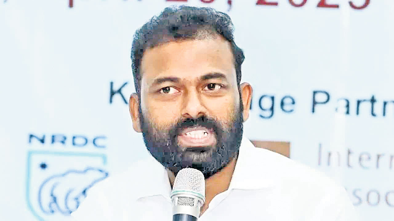 గోరంత పెంపు.. కొండంత కాంగ్రెస్‌ ప్రచారం