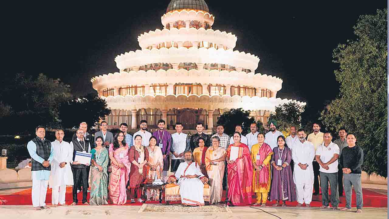 విద్యార్థుల కోసం ‘హ్యాపీ క్యాంపస్‌’లు