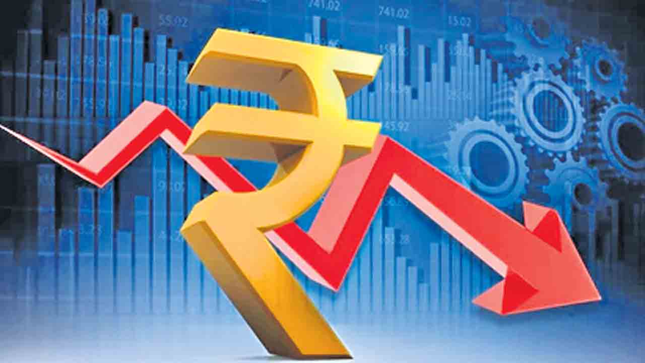 రూపీ.. ఆల్‌టైమ్‌ లో