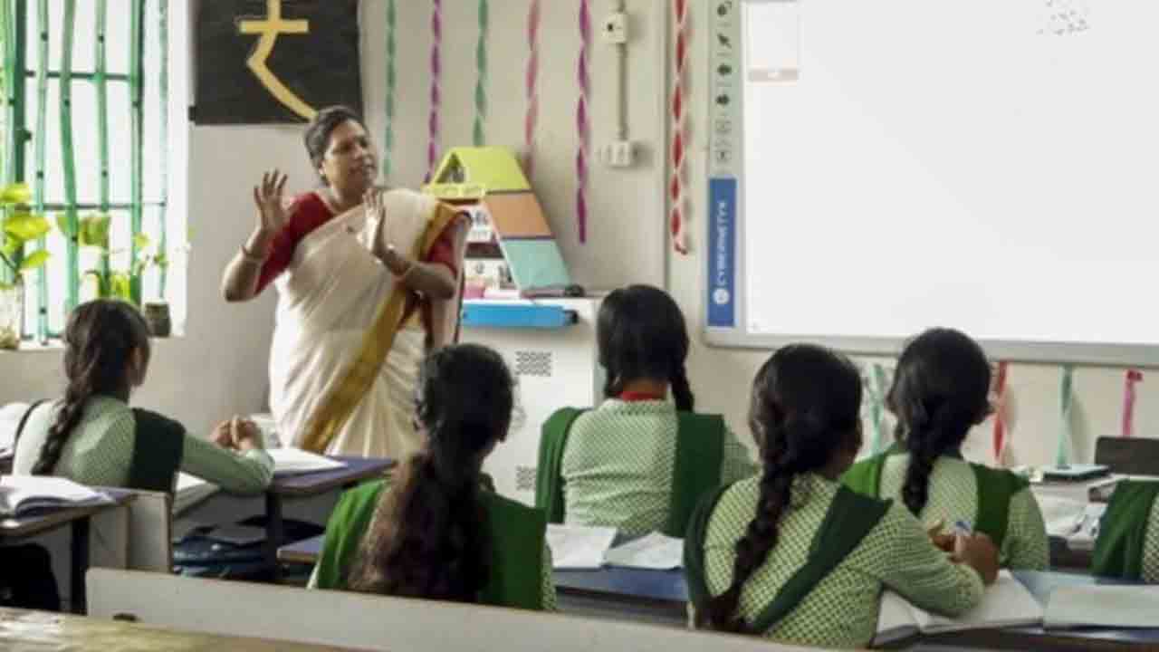 Central Universities | సెంట్రల్‌ వర్సిటీల్లో సార్లేరి.. దేశవ్యాప్తంగా 5,182 పోస్టులు ఖాళీ