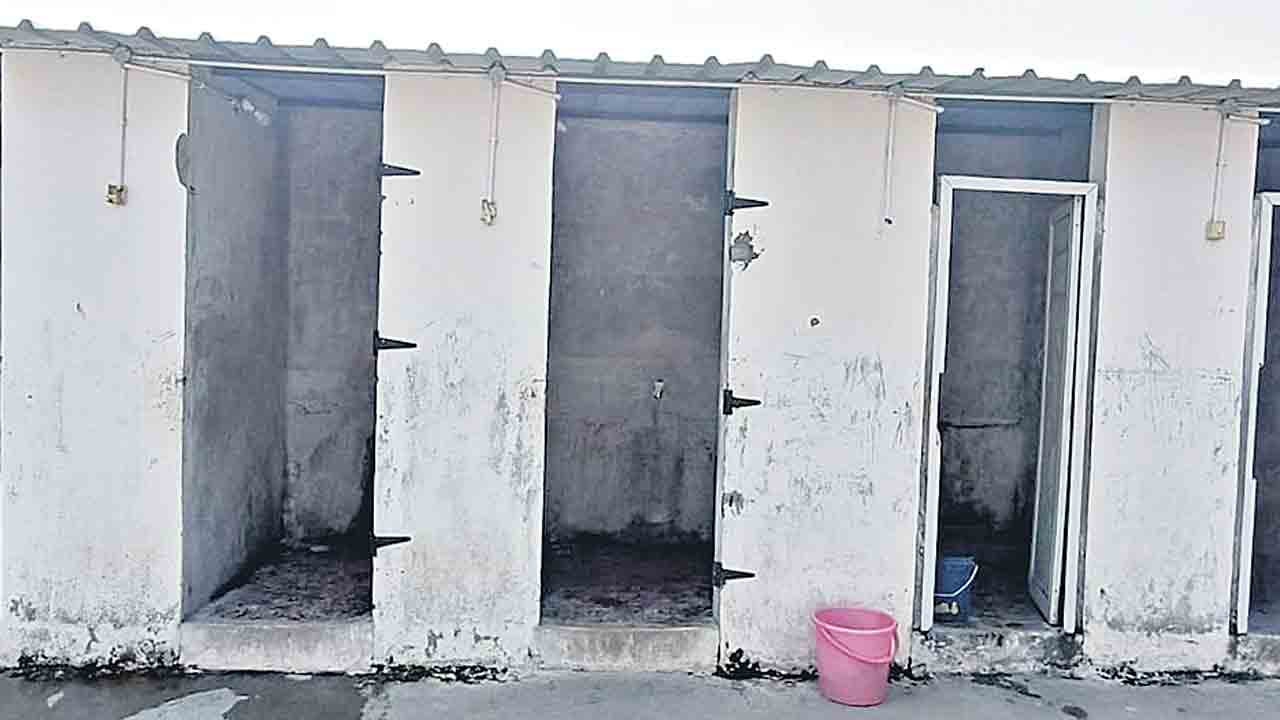 సమస్యల వలయంలో మైనార్టీ బాలికల గురుకులం
