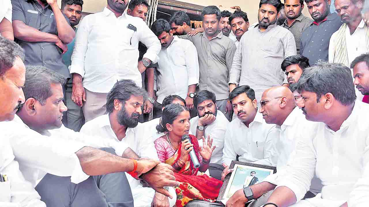 రాష్ట్రంలో అరాచక పాలన