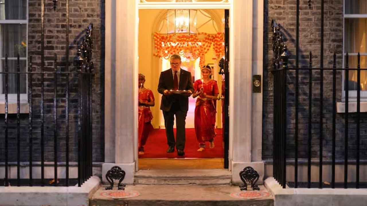 Deepavali Celebration | బ్రిటన్‌ ప్రధాని దీపావళి వేడుకలో మాంసం, మద్యం.. భారతీయుల ఆగ్రహం