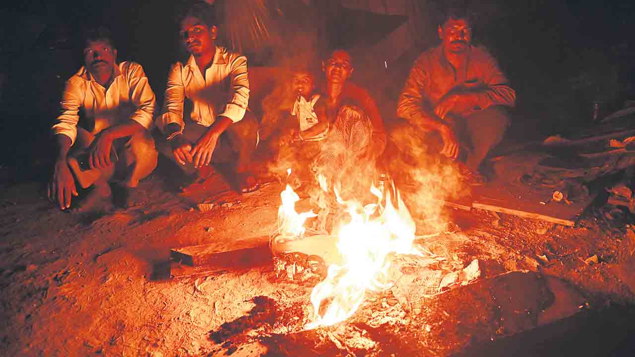 Sunnam Cheruvu | బతుకంతా చీకటైంది.. మా జీవితాల్లో వెలుగులు నిండేదెప్పుడు?