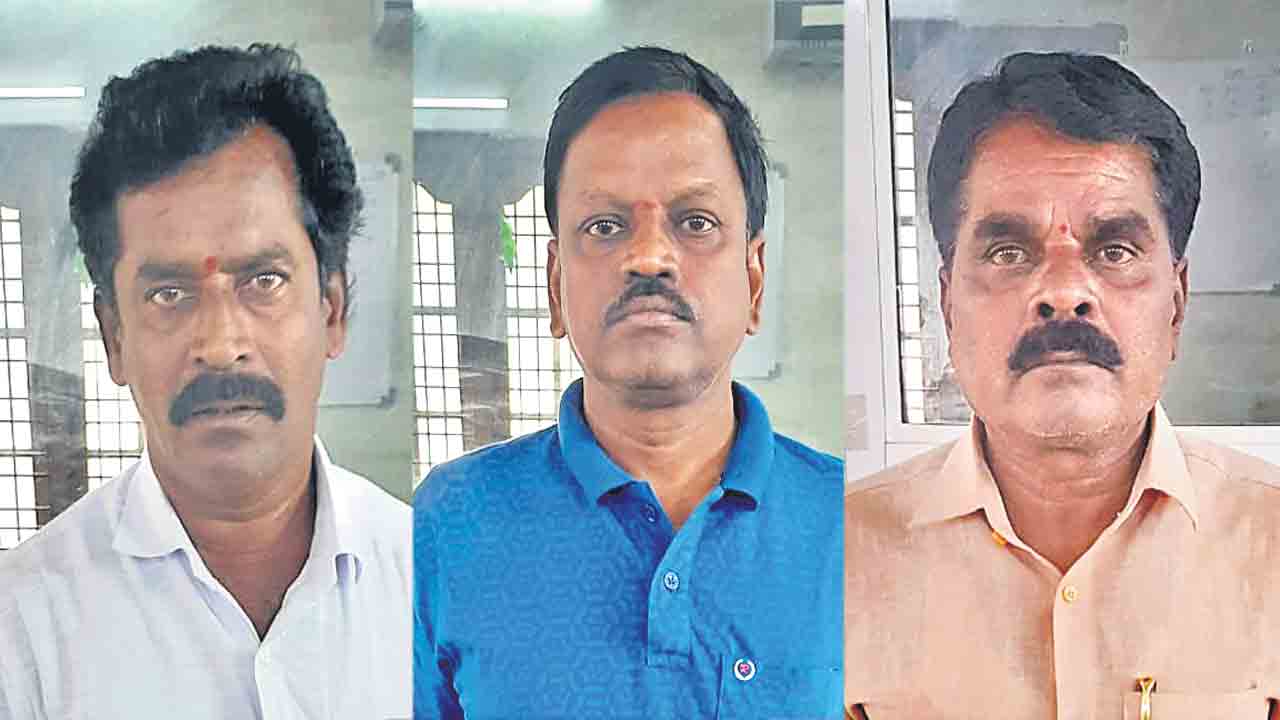 కలెక్టర్‌ సంతకం ఫోర్జరీ