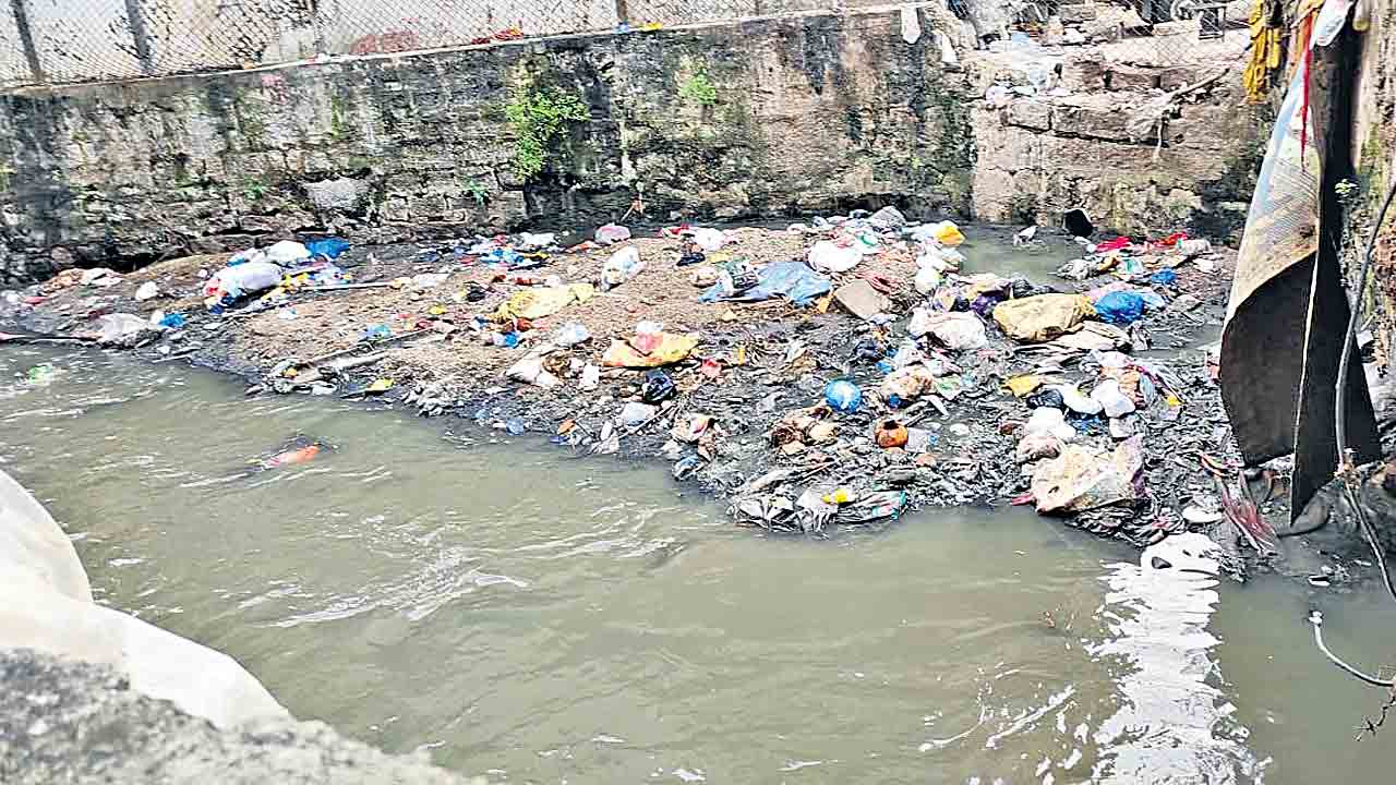 HYDRAA | నాలాలపై హైడ్రా నజర్‌.. ప్రత్యామ్నాయ మార్గాల వైపు చూపు!