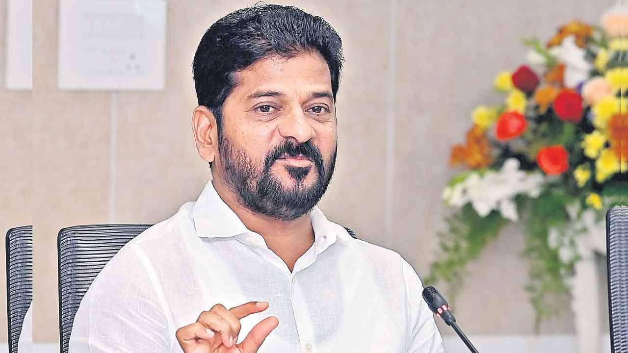 CM Revanth | హైదరాబాద్‌లో చెప్పిందొకటి.. ఢిల్లీలో చేసిందొకటి..! ఇదేంది రేవంత్‌ అని నిలదీస్తున్న జనం..!