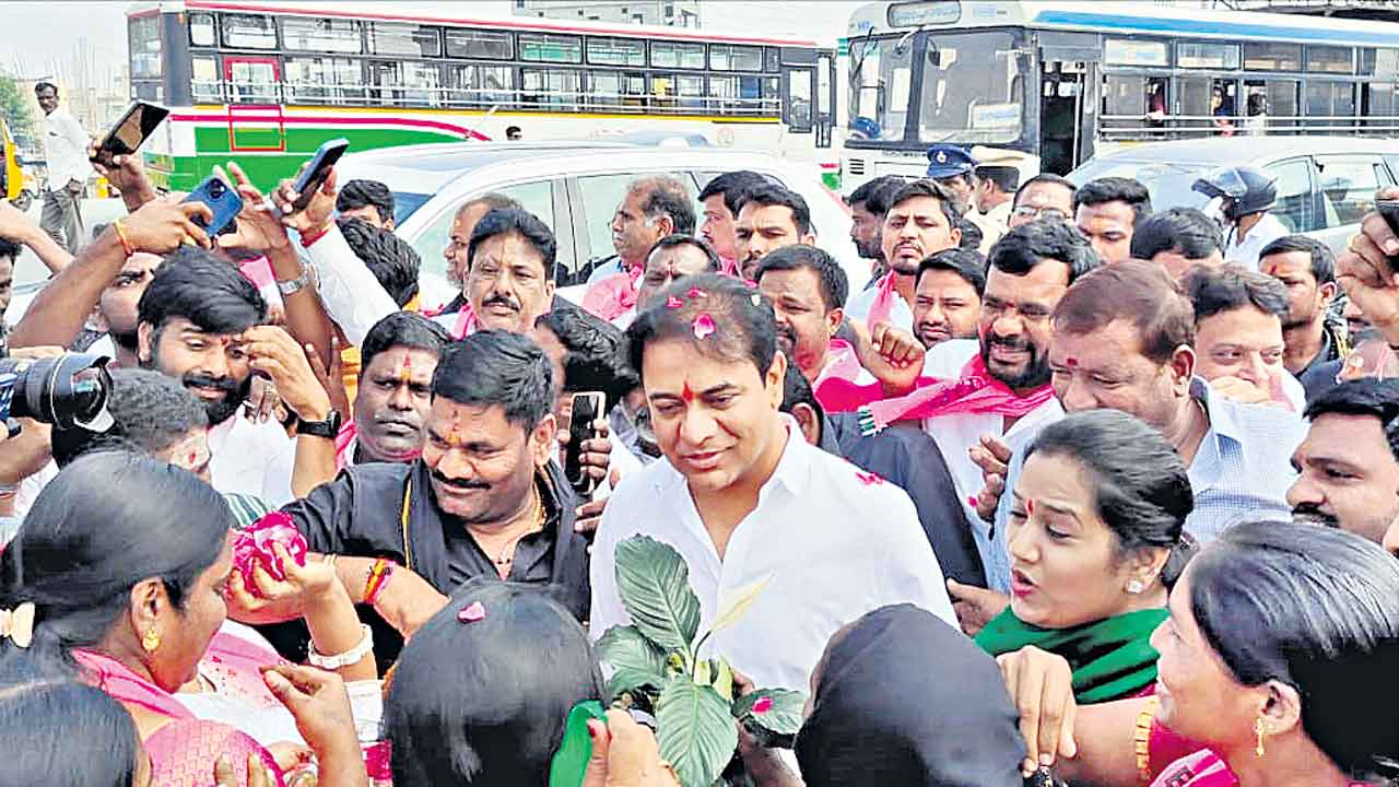 Lagacharla | లగచర్ల బాధితుల్లో ఉద్వేగం.. కేటీఆర్‌ను చూసి ములాఖత్‌లో కన్నీరు