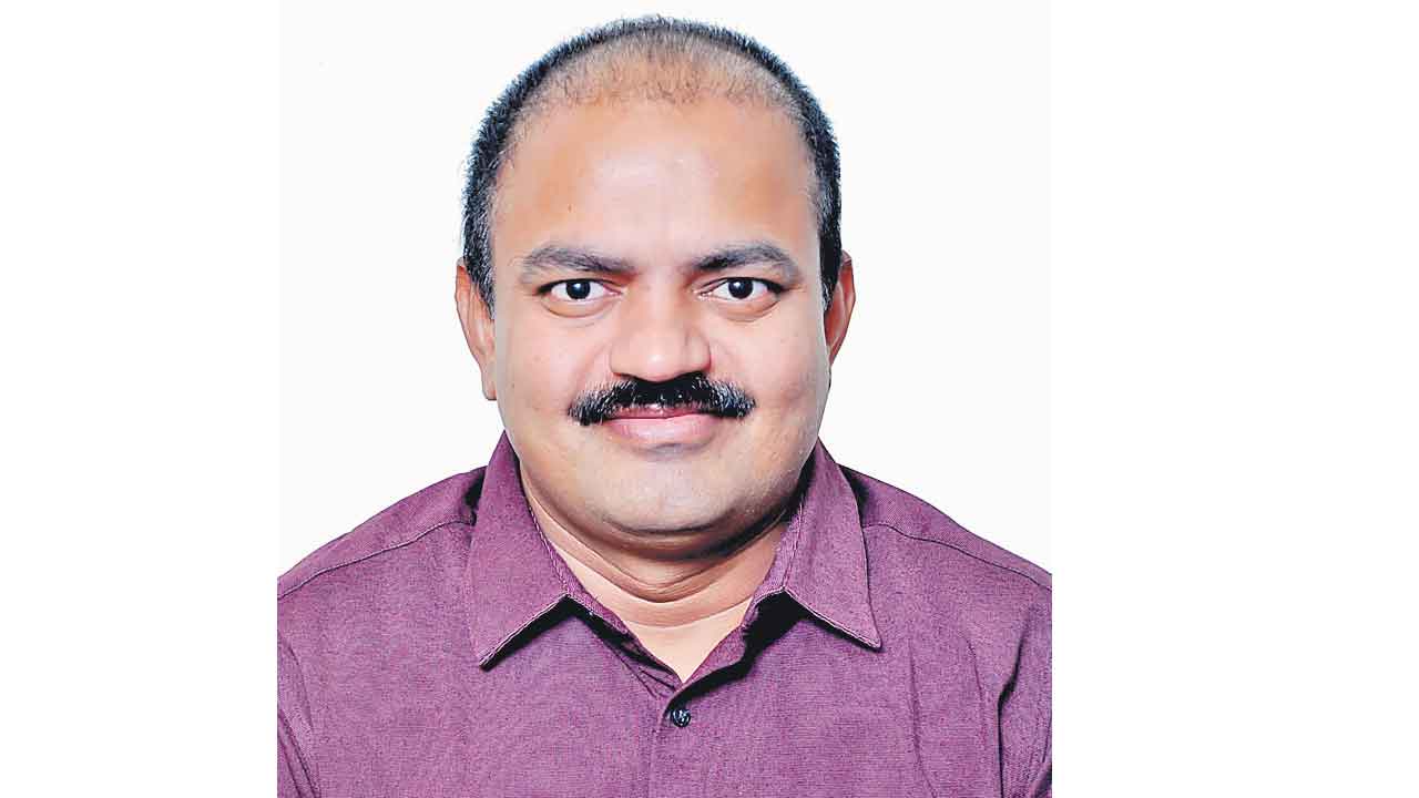 పీసీఐ మేనేజింగ్‌ కమిటీ మెంబర్‌గా సురేశ్‌