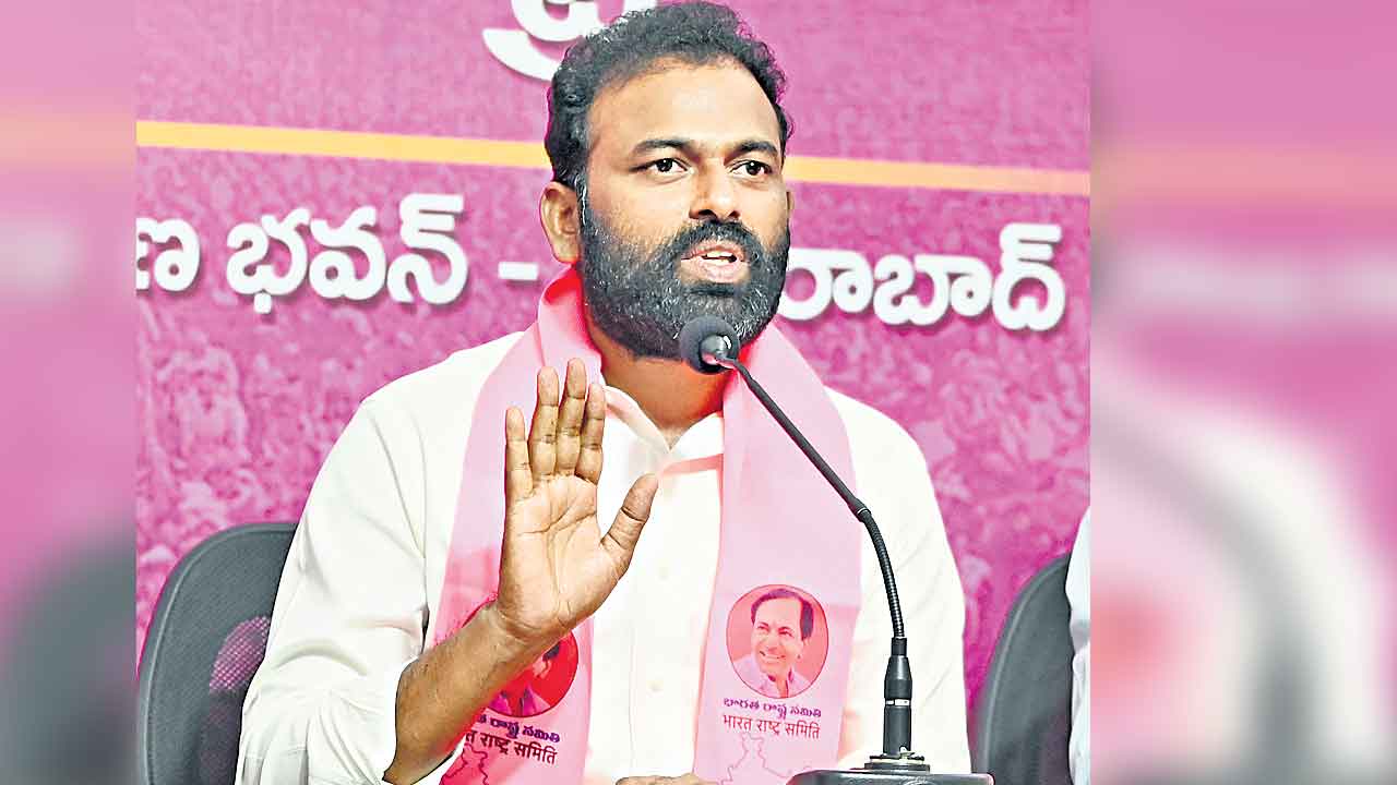 సుమోటోగా తీసుకోవాలి