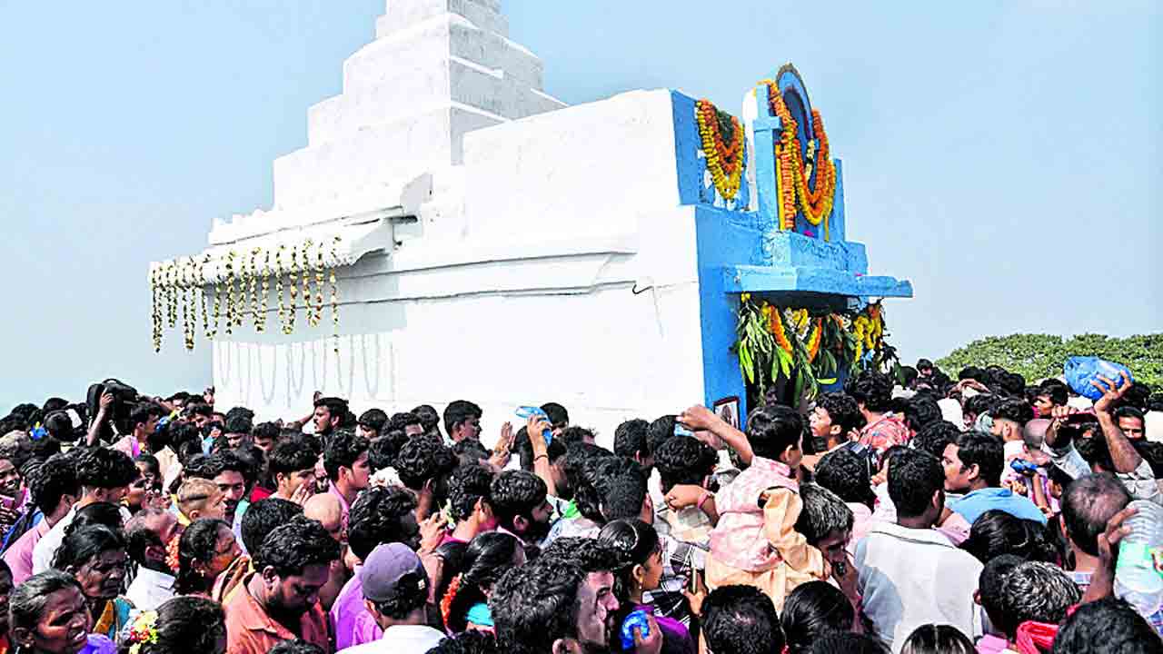 భక్తజన జాతర