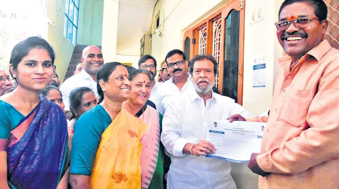 పక్కాగా కులగణన పూర్తి చేయాలి