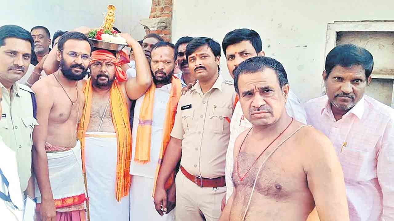 ఘనంగా కాలభైరవుడి జన్మదినోత్సవం