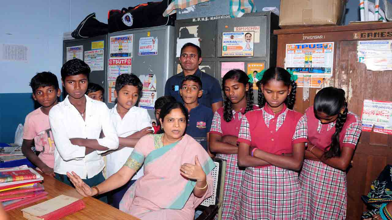 అధికారుల హైడ్రామా