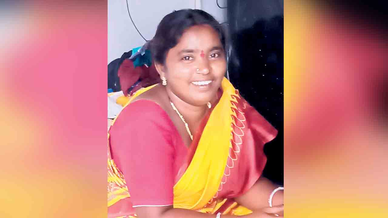 రేబిస్‌ వ్యాక్సిన్‌ వికటించి మహిళ మృతి