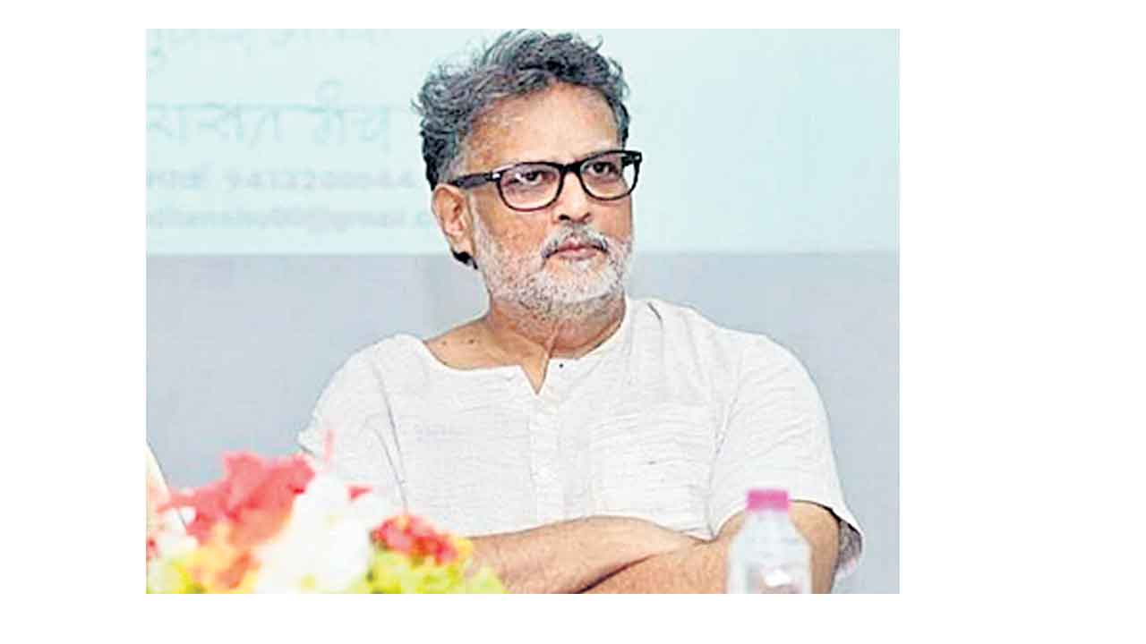 Tushar Gandhi | అంతెత్తు గాంధీ విగ్రహం ఎందుకు?.. ప్రజాధనాన్ని దుర్వినియోగం చేయొద్దు: తుషార్‌గాంధీ