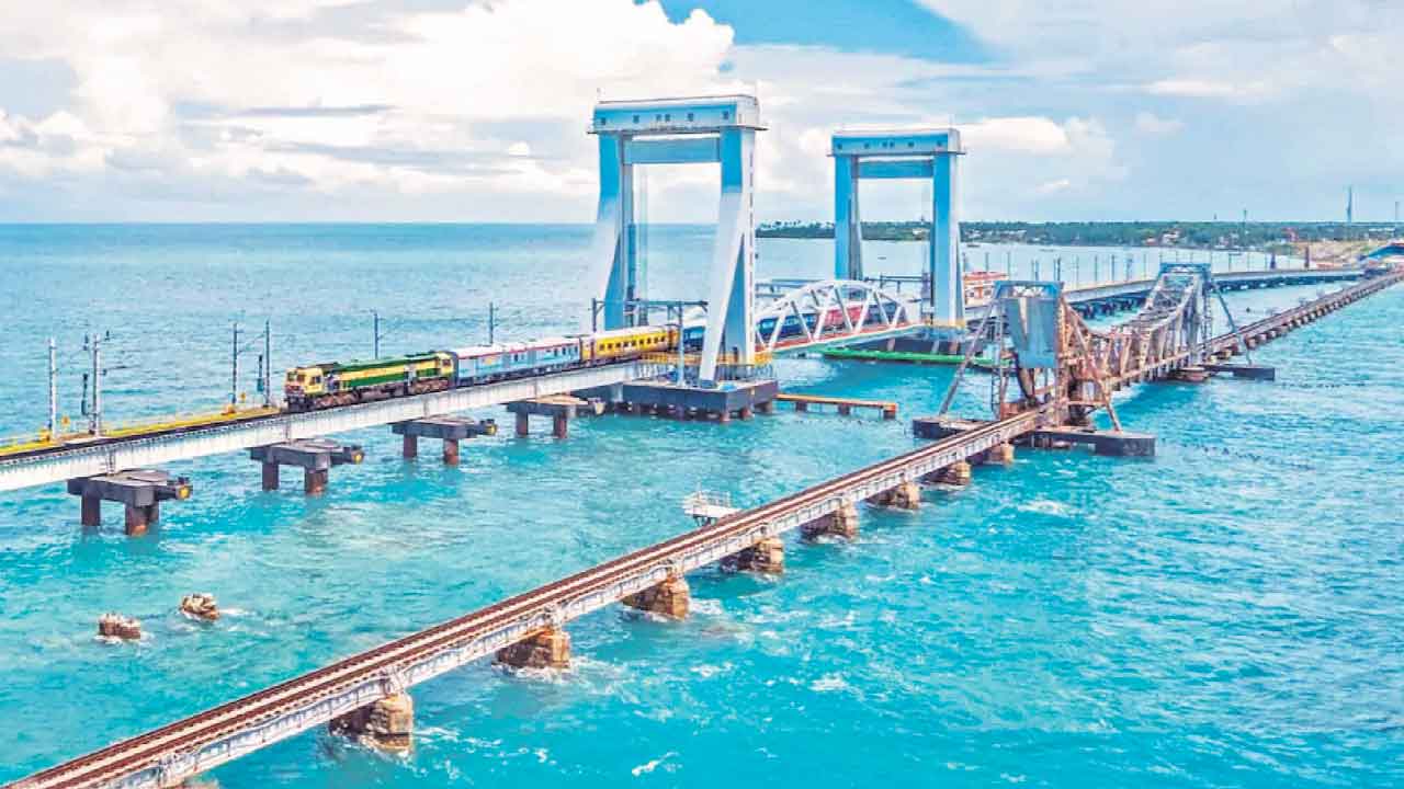 ఇంజినీరింగ్‌ అద్భుతం.. కొత్త పంబన్‌