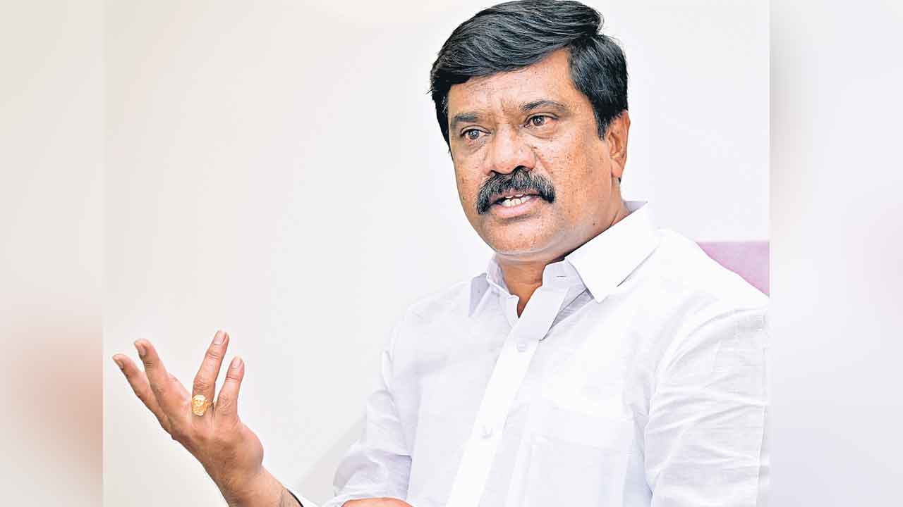 బోనస్‌ ఎగ్గొట్టేందుకే కొనుగోళ్లలో జాప్యం