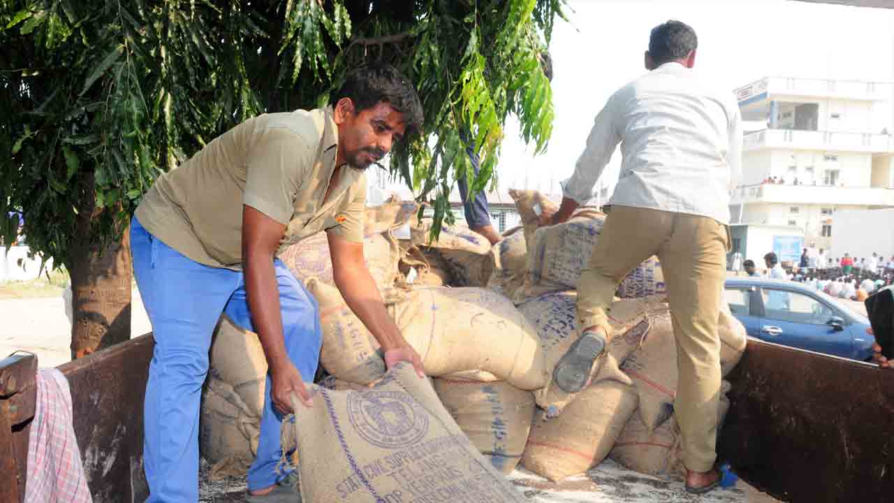కుదిపేసిన కలుషితాహారం