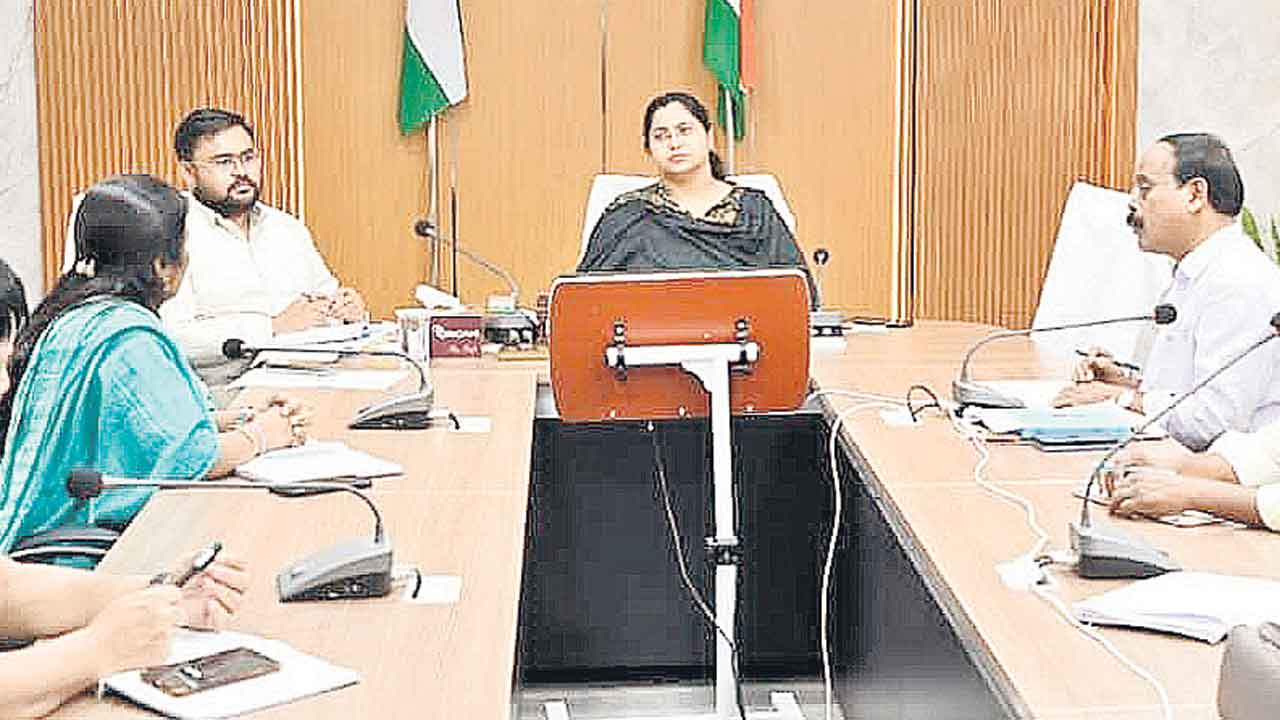 గ్రూప్‌-3 పరీక్షను పకడ్బందీగా నిర్వహించాలి