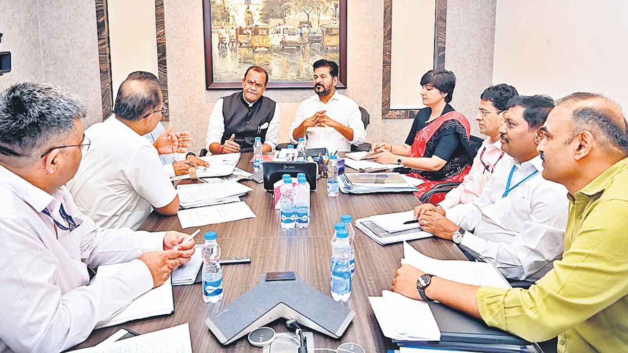 CM Revanth Reddy | సెక్రటేరియట్‌కు రాని సీఎం.. ఇంటి నుంచే పాలన నడిపిస్తున్న రేవంత్‌