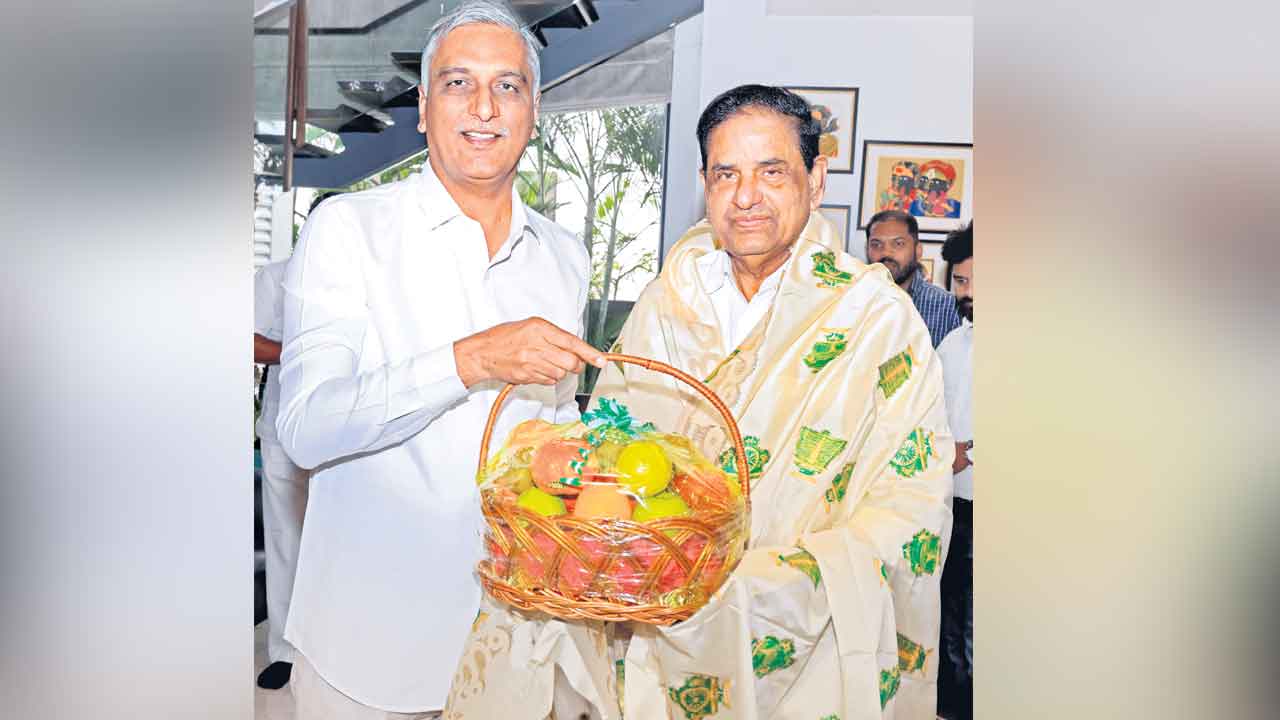 సిఫారసు లేఖలు పరిగణించండి