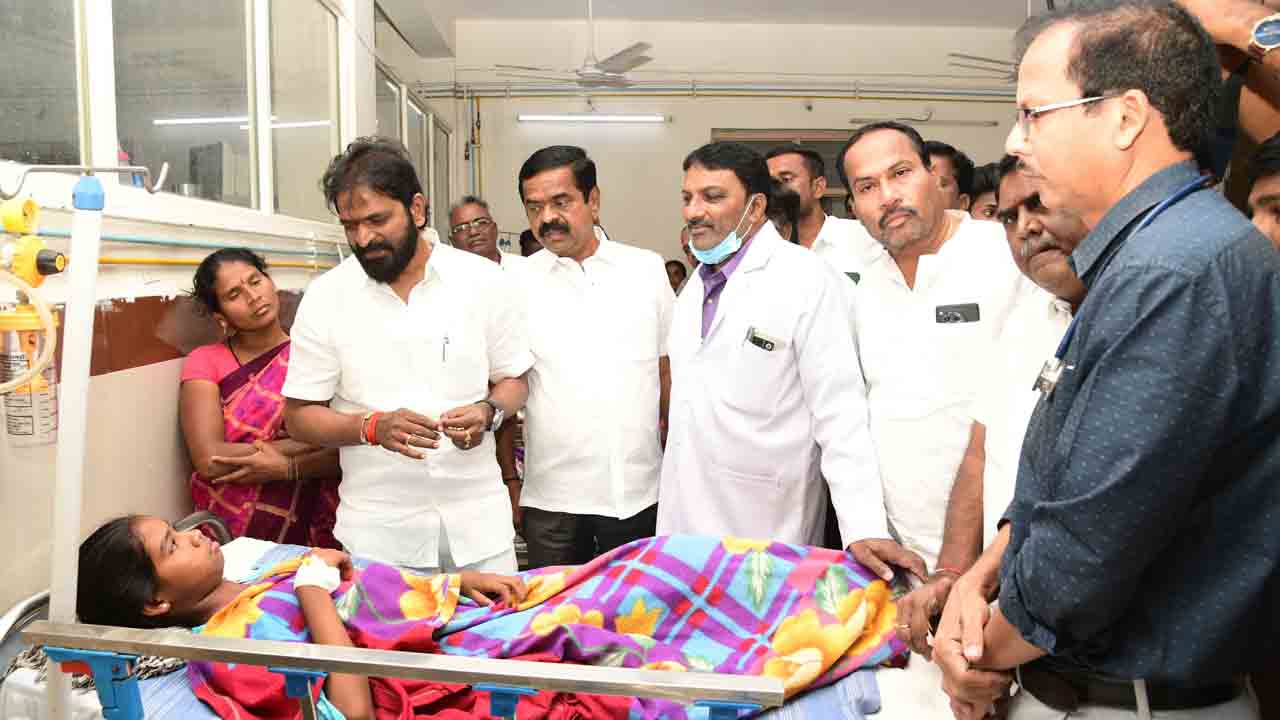 రాష్ట్రంలో ప్రభుత్వం ఉందా?