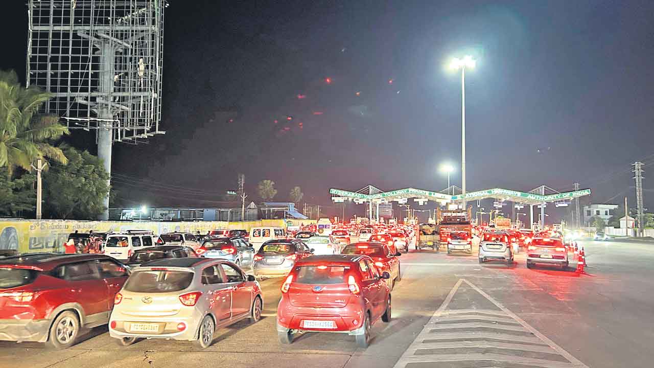 Toll Tax | ఇక రోడ్డెక్కితే పన్ను.. రాష్ట్ర రహదారులను ప్రైవేటుపరం చేయనున్న కాంగ్రెస్‌ సర్కార్‌
