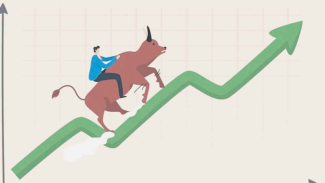 కోలుకున్న స్టాక్‌ మార్కెట్లు.. సెన్సెక్స్‌ 694, నిఫ్టీ 218 పాయింట్ల లాభం