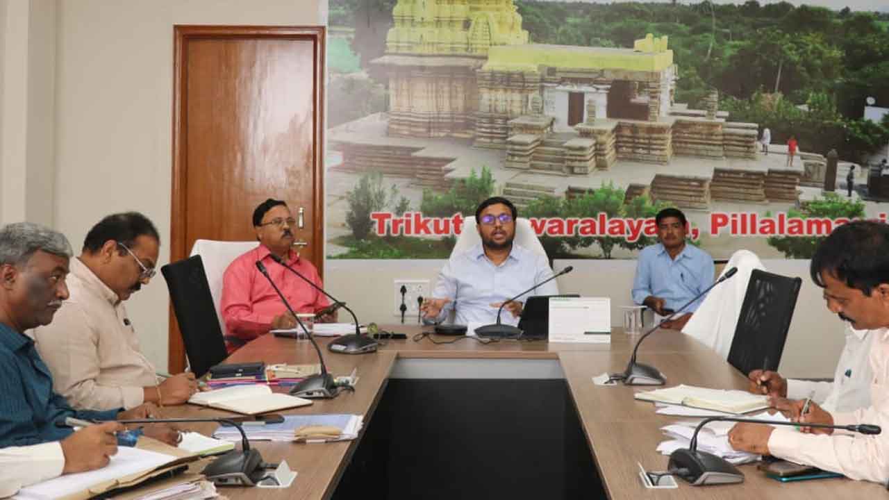 వసతి గృహాల్లో ఆకస్మిక తనిఖీలు చేస్తా