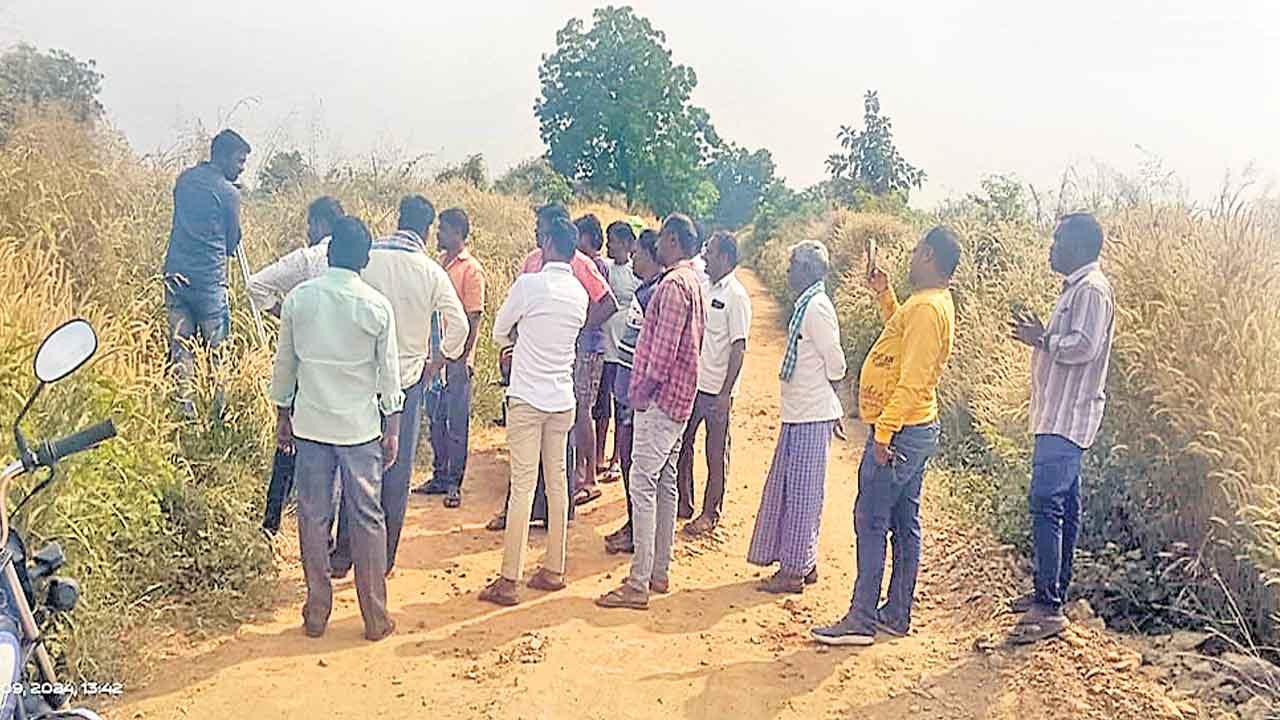 రింగ్‌ రైల్‌ లైడార్‌ సర్వే అడ్డగింత