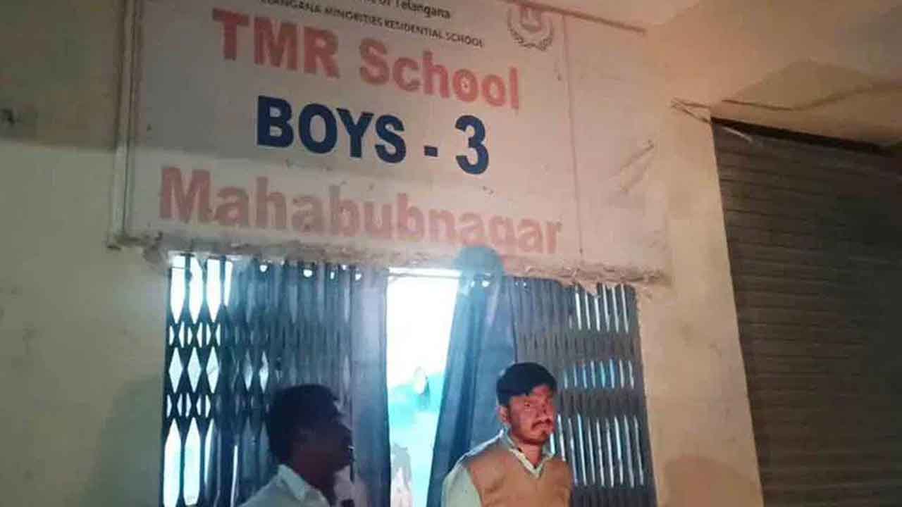 గురుకుల విద్యార్థుల పరార్‌