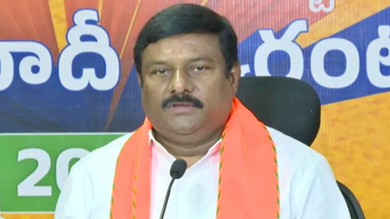 42 శాతం బీసీ రిజర్వేషన్ల హామీ ఏమైంది?