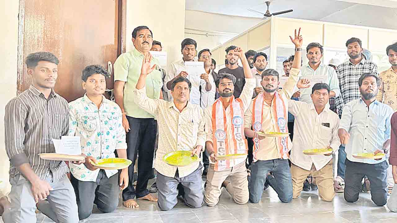 టీయూలో ఖాళీ సీట్లను భర్తీచేయాలి