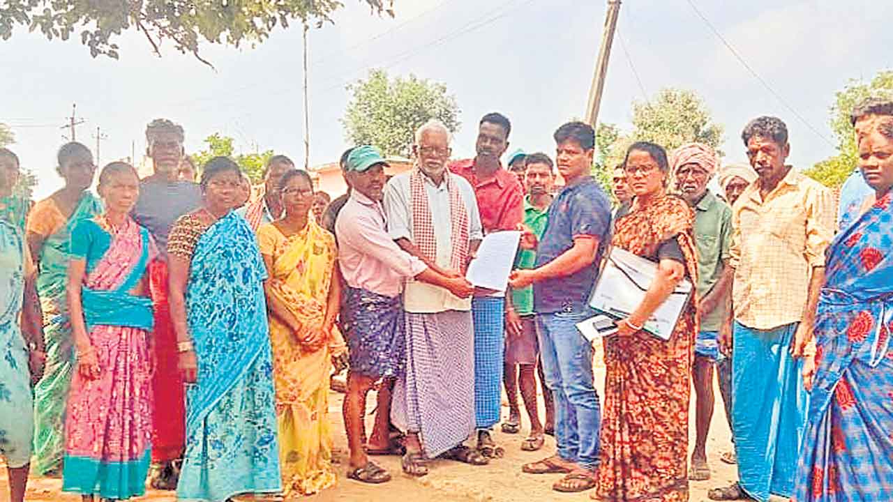 ఐలాపూర్లో సమగ్ర సర్వే బహిష్కరణ