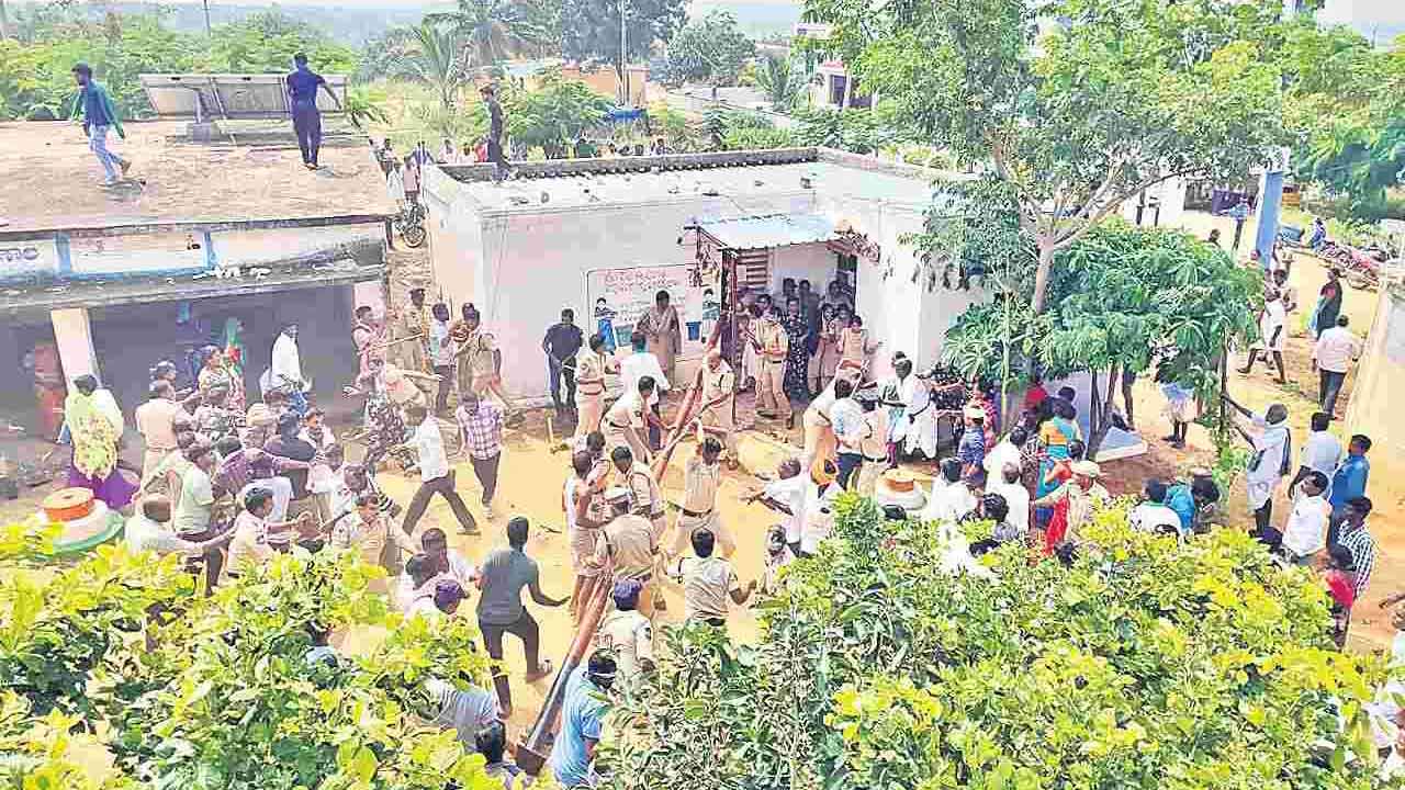 ఇండస్ట్రియల్‌ కారిడార్‌కు మా భూములివ్వం