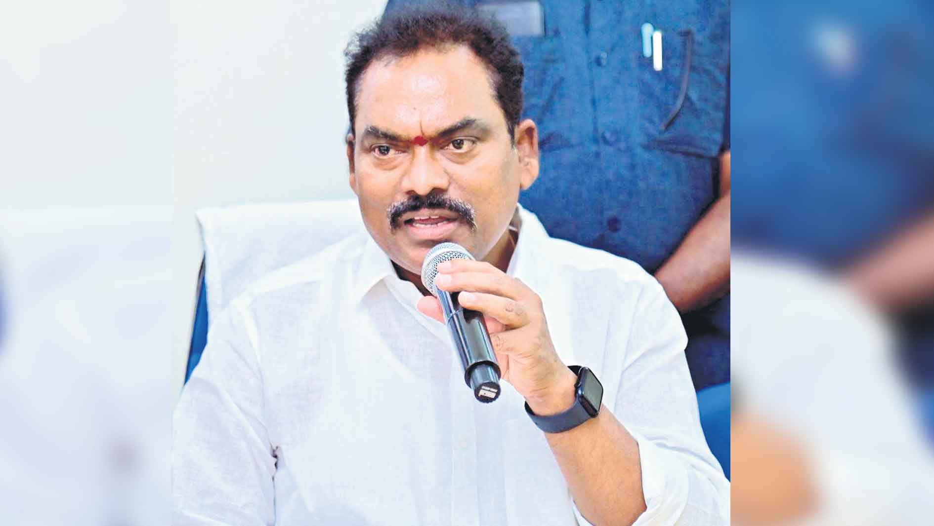 పాదయాత్రను విజయవంతం చేయండి