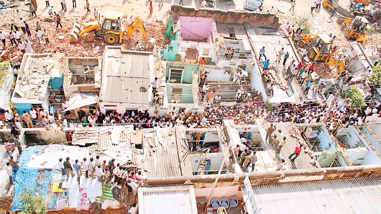 Congress | నాటి బుల్డోజర్‌ జాడ భీంరావ్‌బాడ.. పేదల పాలిట పీడకలగా 2008 నాటి ఉదంతం!